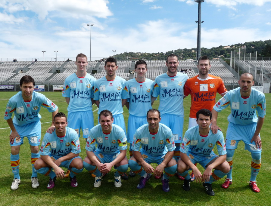 CETTE ( SETE ) ILE SINGULIERE REVIENT EN ( CHAMPIONNAT  DE)  FRANCE DE FOOTBALL AMATEUR  CFA 2 !!!!!!! - Page 2 726399Photo046