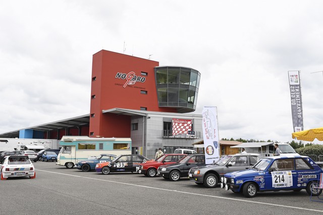  Les Peugeot 208 En Force ! 73939559348a446ff8c