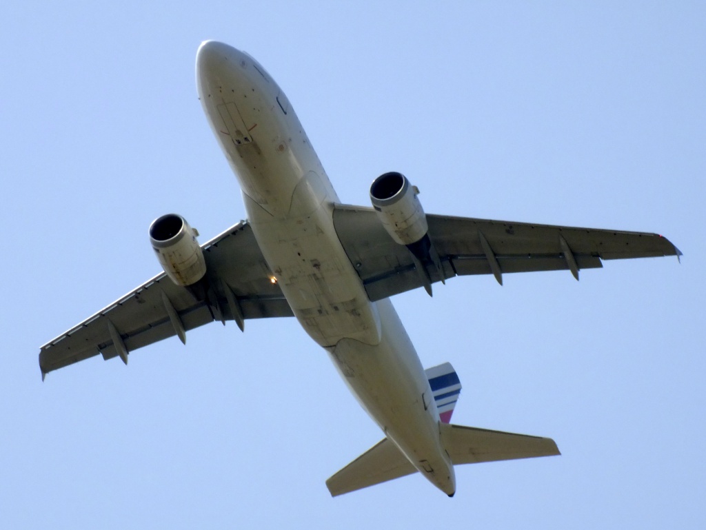 Spotting du 12/07/2013 : MD80 Bulgarian Air Charter 751268Juinn11175