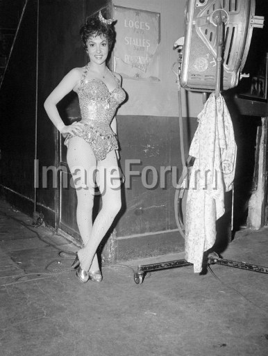 Gina Lollobrigida - Page 8 756698000PAR2003071733002