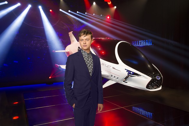 Lexus Et La Star De Valérian Dane Dehaan Présentent Le ‘SKYJET’ En Avant-Première À MiaMI 764382ac5v9186