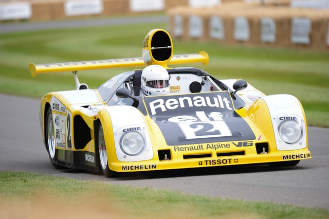 Renault au salon Rétromobile : plus de 115 ans de passion sportive 7707697527216