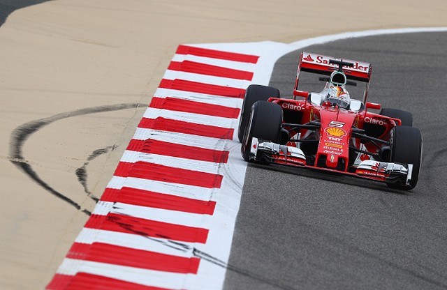 F1 GP de Bahreïn 2016 (éssais libres -1 -2 - 3 - Qualifications) 7715212016sebastianvettel1