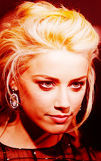 Amber Heard 77415760A6