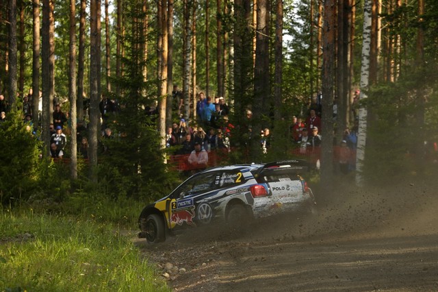 Prêts pour le décollage : les pilotes Volkswagen en pleine forme avant le Rallye de Finlande  776492hd0420160722vwmswrc201608finnlandvorschau