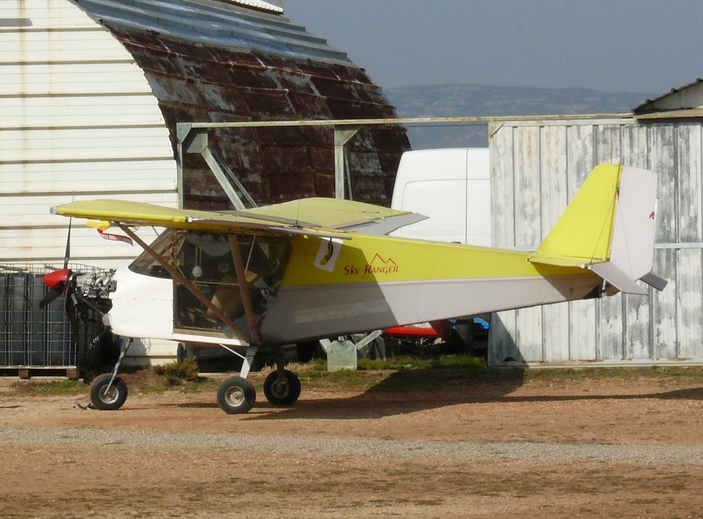 Aérodrome de Salon Eyguières - LFNE - Page 2 779366P1240861