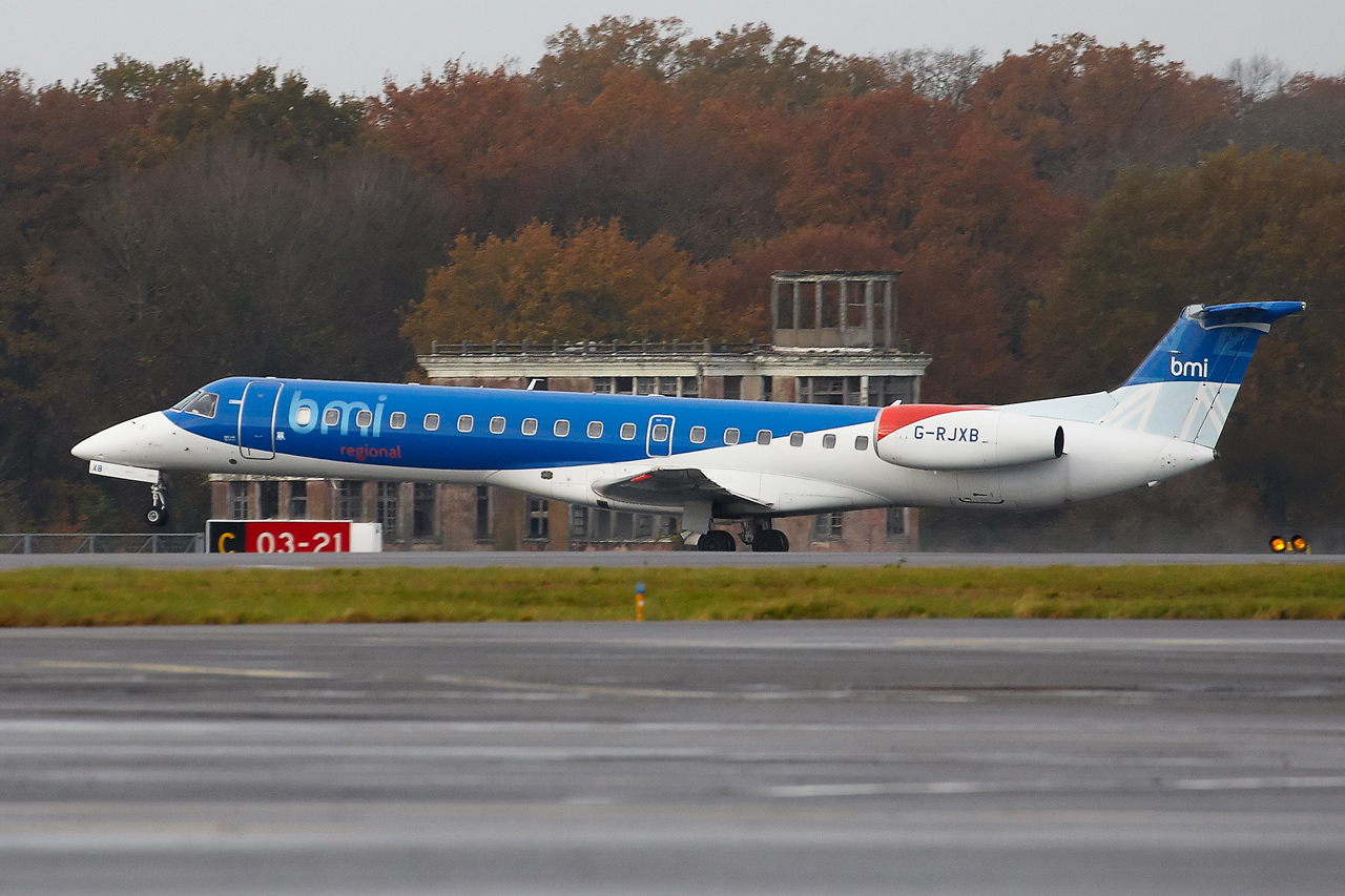 [14/12/2013] Embraer ERJ145 (G-RJXB) BMI Régional 784380GRX9083