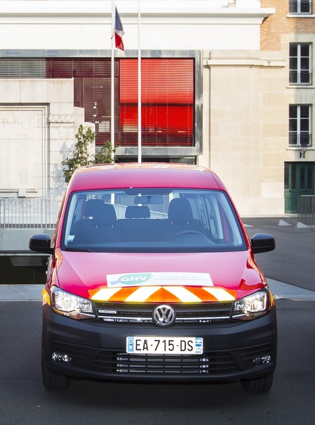 Un Caddy TGI GNV en test chez les pompiers de Paris ! 784732mdcaddygnvbspp1