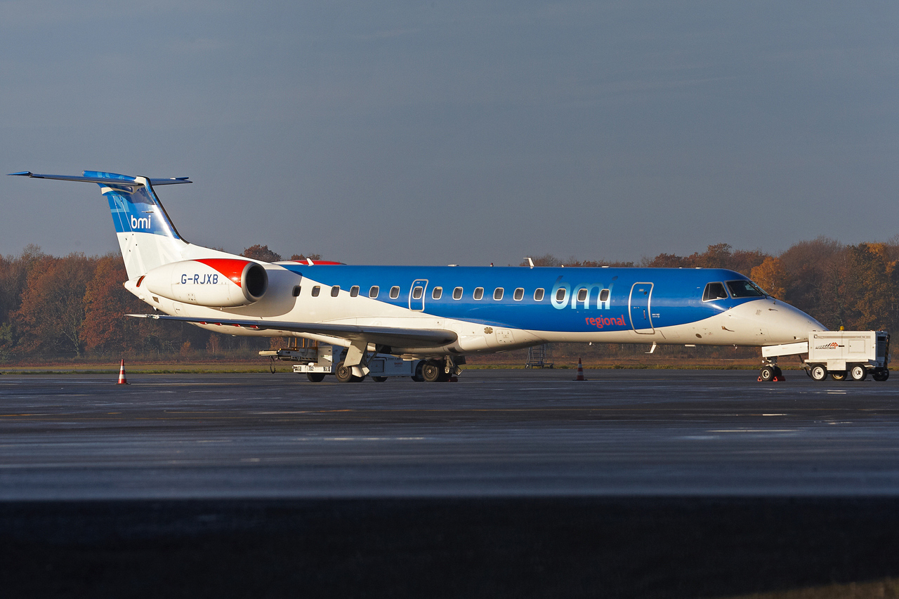 [14/12/2013] Embraer ERJ145 (G-RJXB) BMI Régional 794455GRX9027