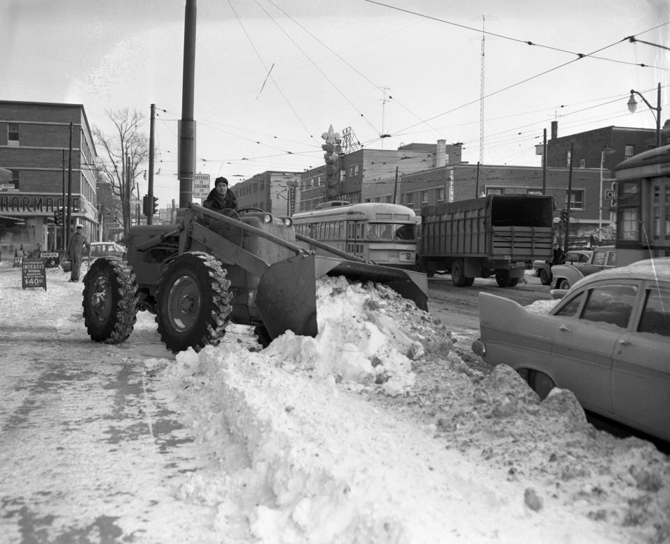 Les années 20 à 70 : photos et vidéos d'époque (partie 1) - Page 38 79661528142101513929873795431869489802n