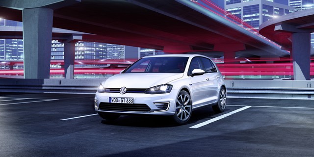 Volkswagen présente la GOLF plug-in hybride GTE  798864VolkswagenGolfGTE7