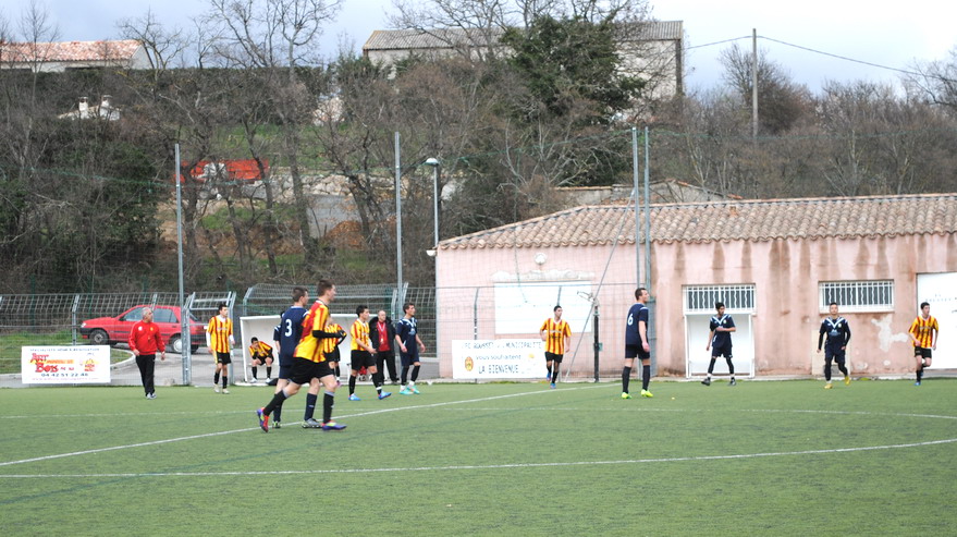 LA SAINTE VICTOIRE DONNERA AU FC ROUSSET FOOT UN AVENIR "SACREMENT " GLORIEUX ! - Page 3 805914DSC0015