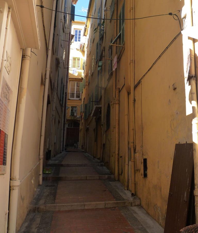 A MENTON LES CITRONS ET LES ORANGES NOUS ONT RENDU COMPLETEMENT GIVRES !!!!!!!!!! - Page 4 811018Photo058