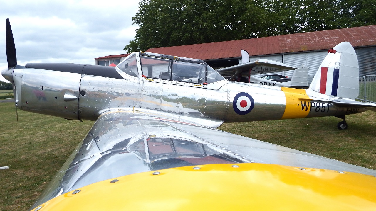 Aérodrome de Châteauroux Villers - Page 7 812144FAZUU1