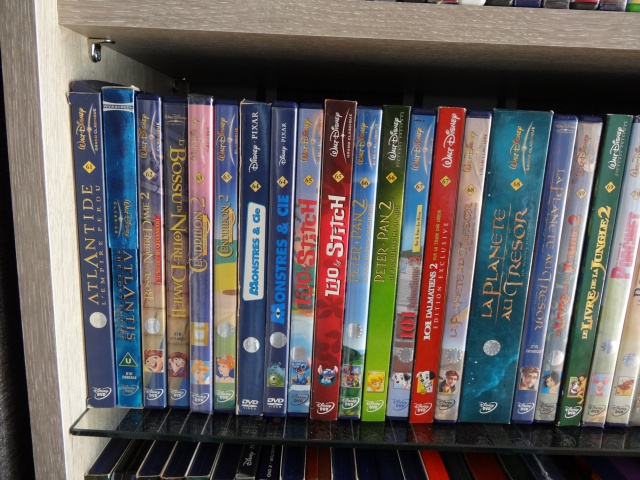 [Photos] Postez les photos de votre collection de DVD et Blu-ray Disney ! - Page 31 816917DSC00114