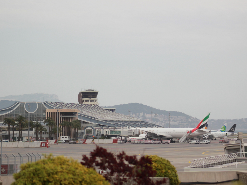 Aéroport de Nice Côte d'Azur , [LFMN-NCE] - Page 2 823558IMG4174