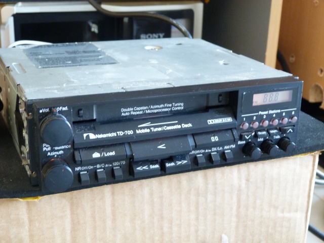 Nakamichi TD700; si moche, si bon! 826606P1190239