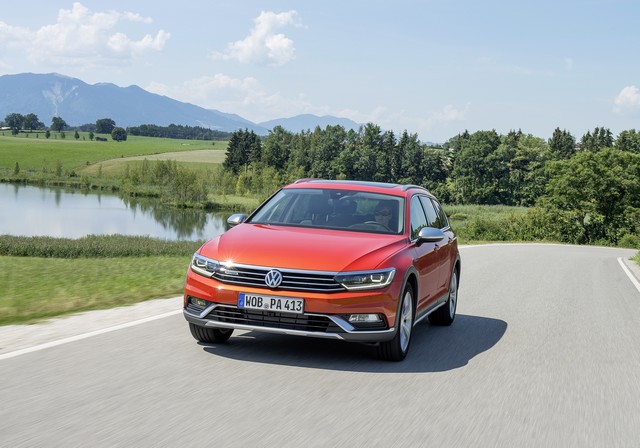 Nouvelle Passat Alltrack  832594thddb2015au01277large