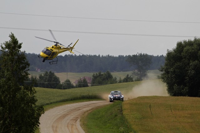 Rallye de Pologne - Jour 1 : un duel haletant pour la première place  839073hd032016wrc07bk20134