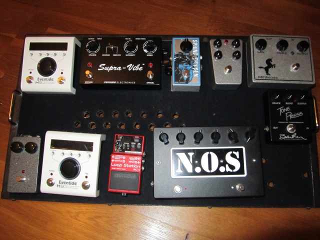 Photos de nos PedalBoard - Page 12 843576IMG0667