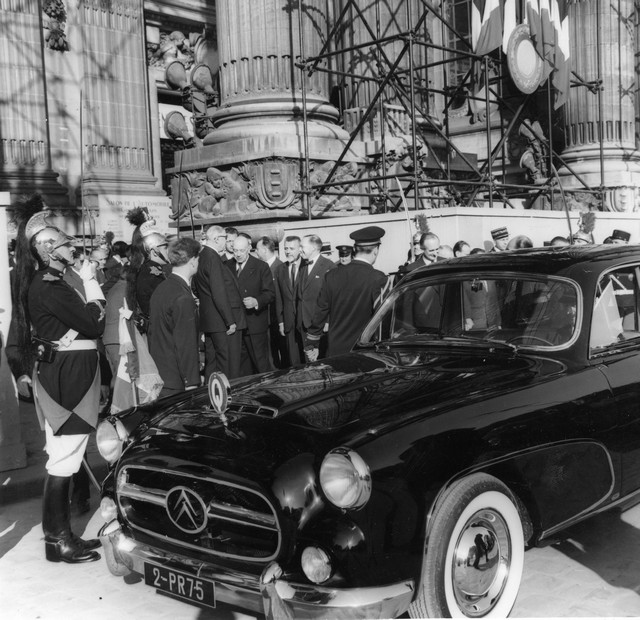 80 ANS DE LA TRACTION AVANT 847877SalondeParis1960deGaulle