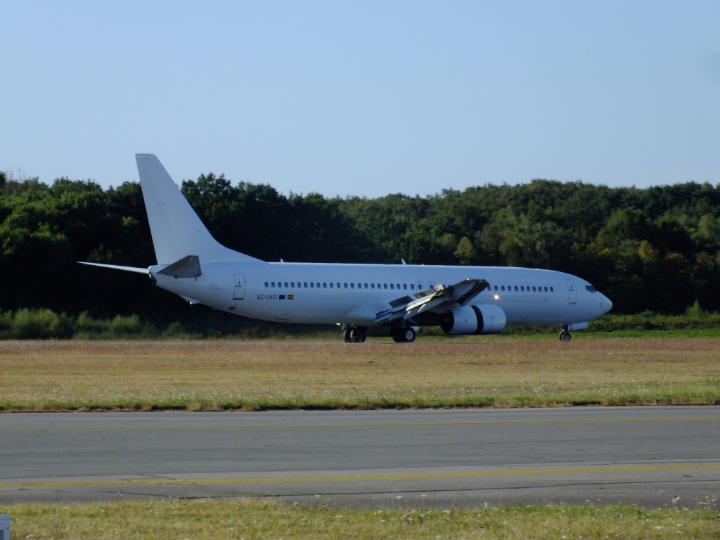 [07/05/2011] Boeing B737-800 (EC-LKO) Calima 849274Septembren3056