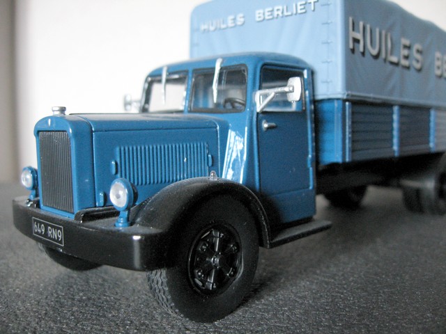 collection  ALTAYA" camions d'autrefois  "  au 1/43 - Page 8 849942IMG7730a