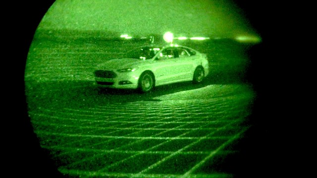  Les véhicules autonomes Ford se déplacent dans le noir sans phares, sans éclairage et sans chauffeur !  854429night4