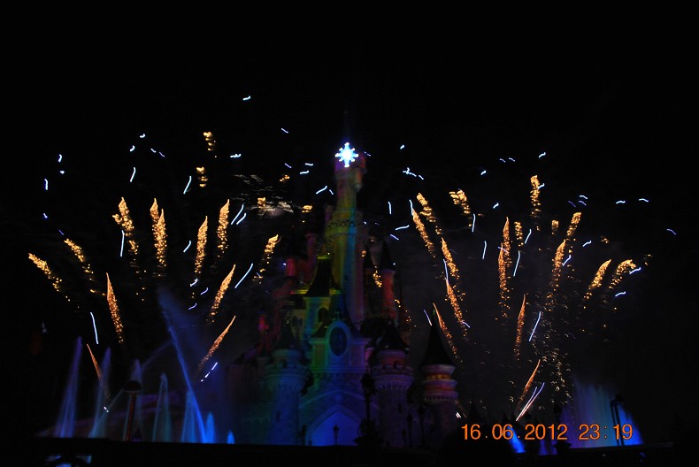 Disney Dreams ! spectacle nocturne - Page 22 854540DSC011101border