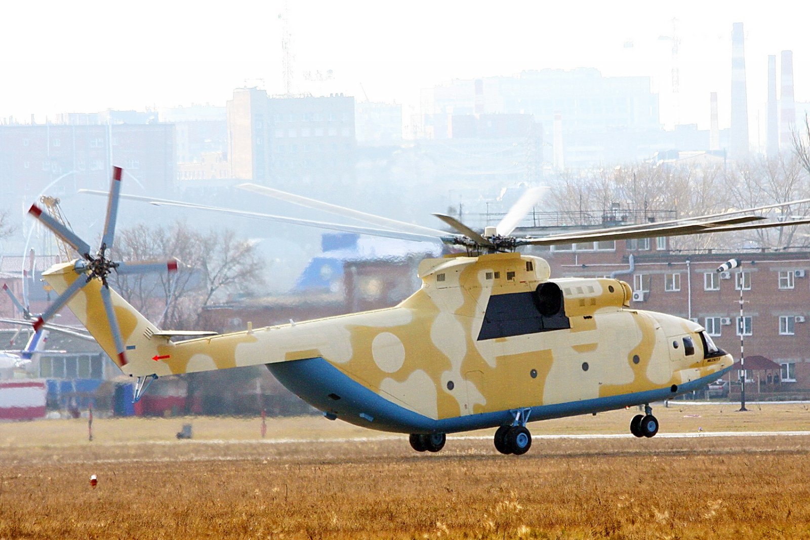 صور المروحيات القوات الجوية الجزائرية : MI-26T2 + MI-17 + MI-8  856153mi26aaf12