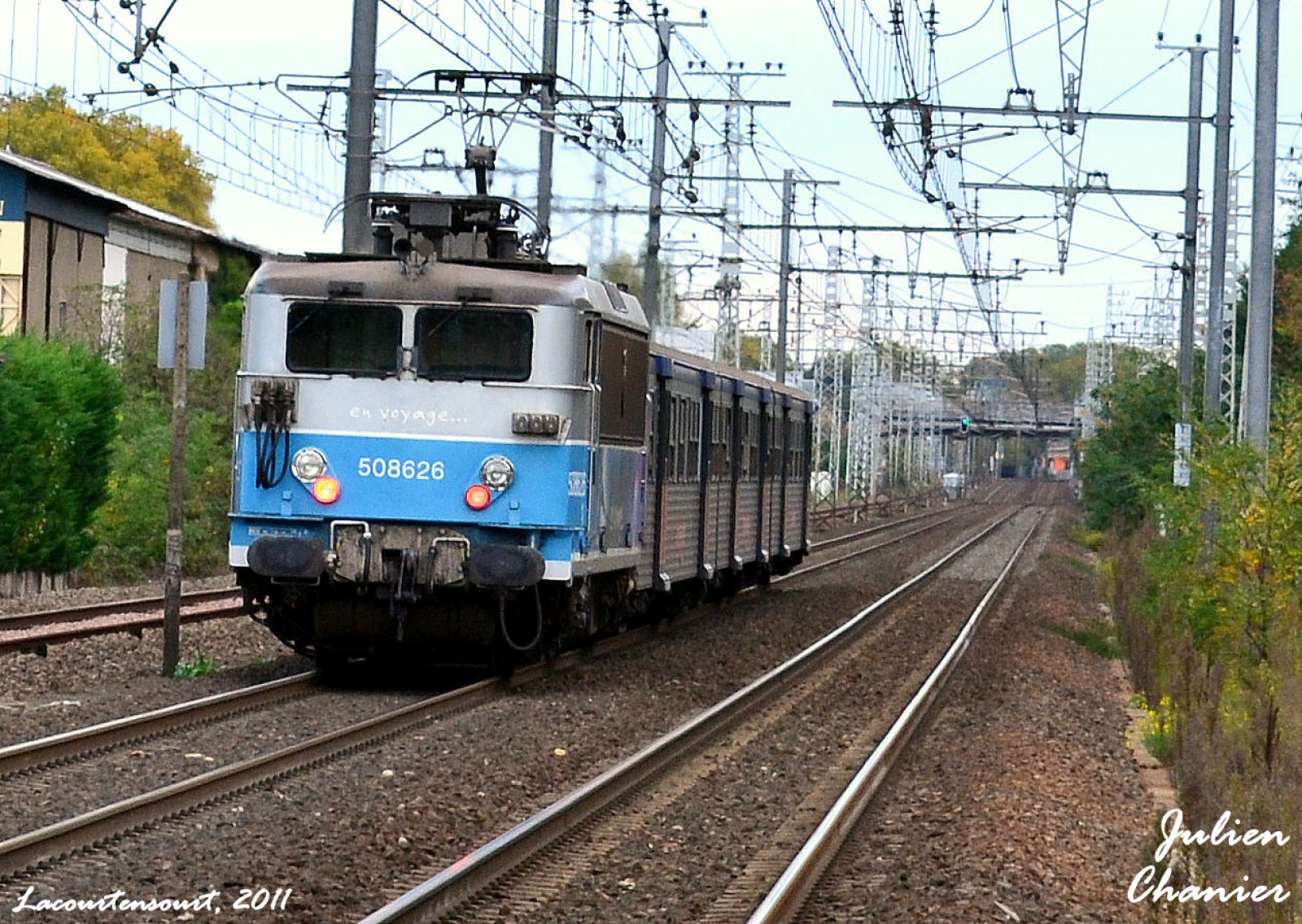 Photos et vidéos de la ligne Bordeaux - Toulouse - Narbonne - Sète (2007-2013) - Page 15 8676288626EVFLEURYAUBRAISRRR4MODERNISEMPMTNTELACOURTENSOURT2011