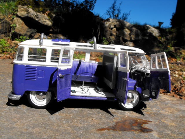 Volkswagen T1 4x4 Double Package - AI concept Retro