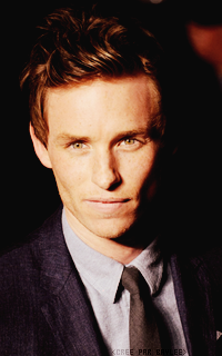 Eddie Redmayne 884773E10