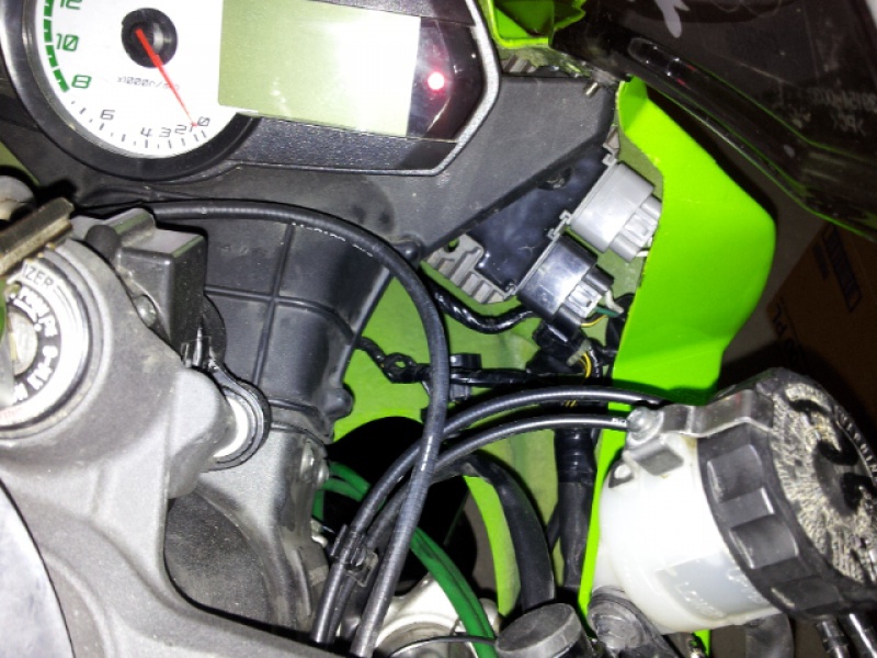 zx6r K9...nouvelle fourche préparée reçue P3 - Page 2 88803120130905225431