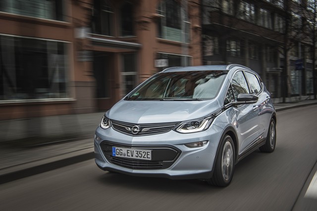  Opel Ampera-e, la voiture électrique qui inaugure une nouvelle façon de conduire 890986OpelAmperae299593