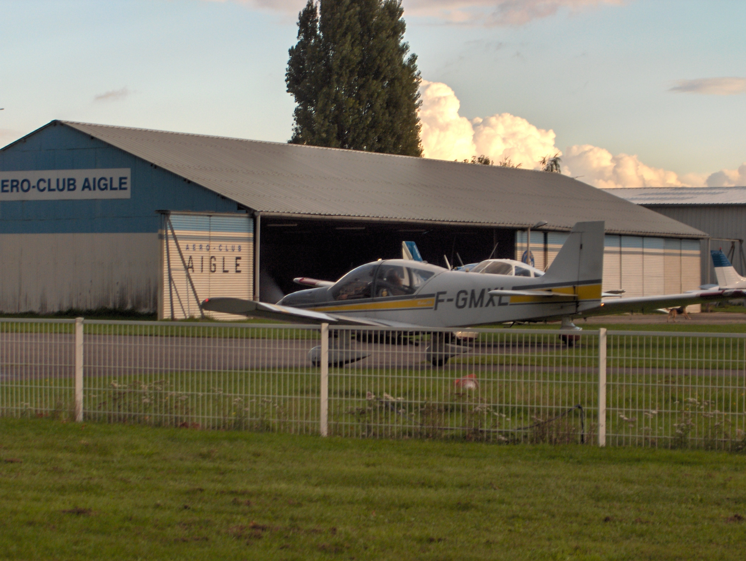 Un aérodrome nommé Lognes LFPL 891255HPIM1498