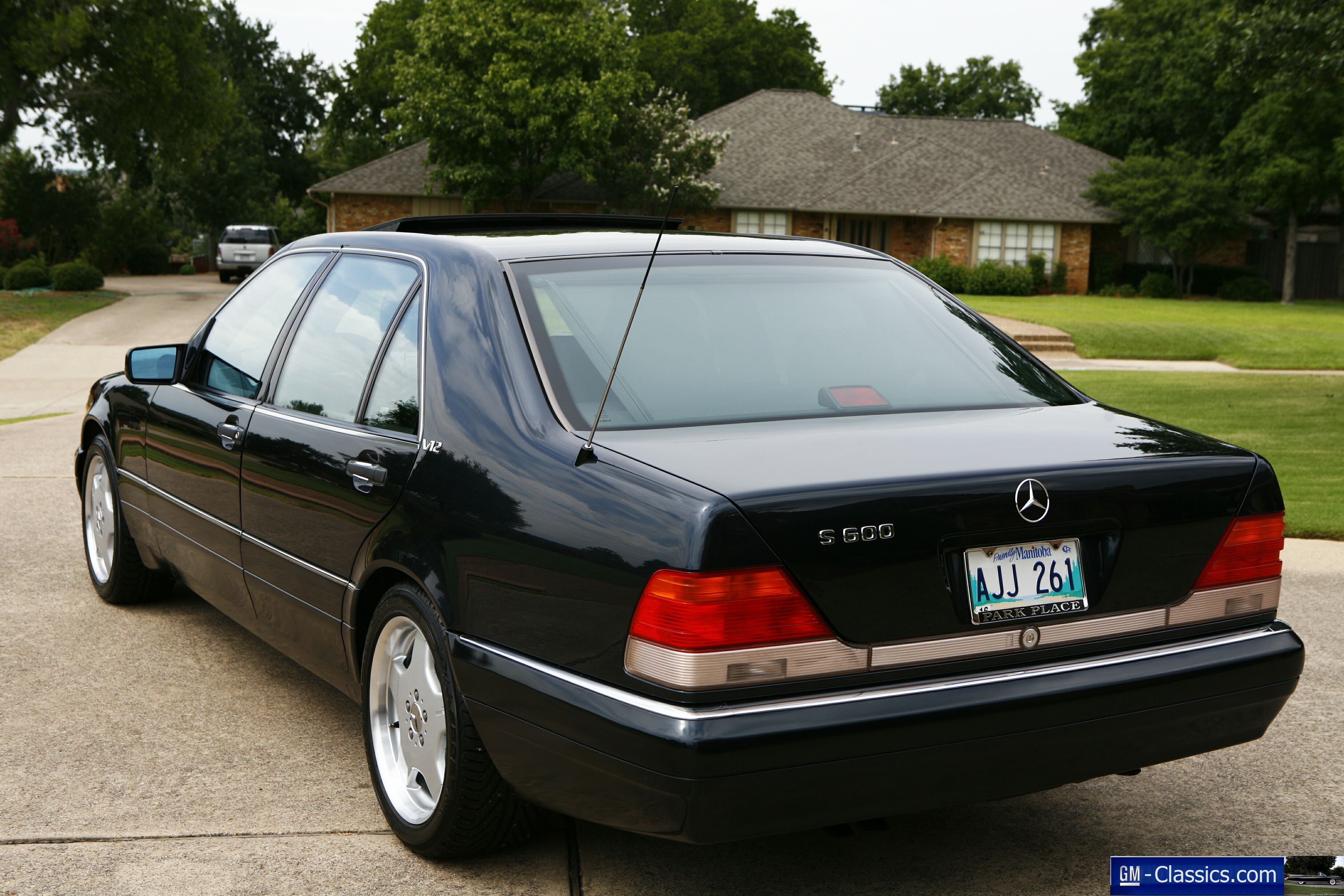 les plus belles photos de Mercedes-Benz classe S w140 et c140... juste pour rêver et pour le plaisir des yeux - Page 5 893450mbw140belfoto0128