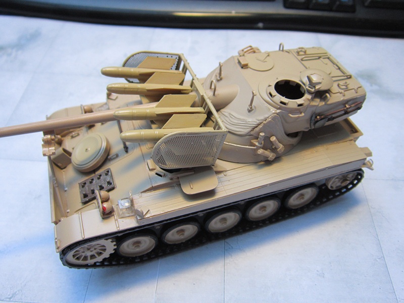 AMX 13 SS 11  Heller au 1/35 897953IMG0514800x600