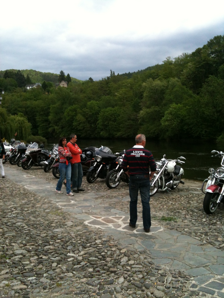 1ère Rencontre du Victory Riders France à Saint-Clément (Corrèze) - Page 2 8992811reRencontreVictoryRidersFranceSaintClment37du17au20Mai2012