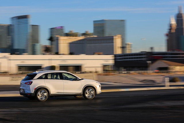 NEXO : Le véhicule électrique alimenté à à l’hydrogène de nouvelle génération Hyundai 9060435612