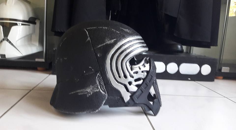 CASQUE KYLO REN N°2 90697917796378102121163665650891299427234090126076n