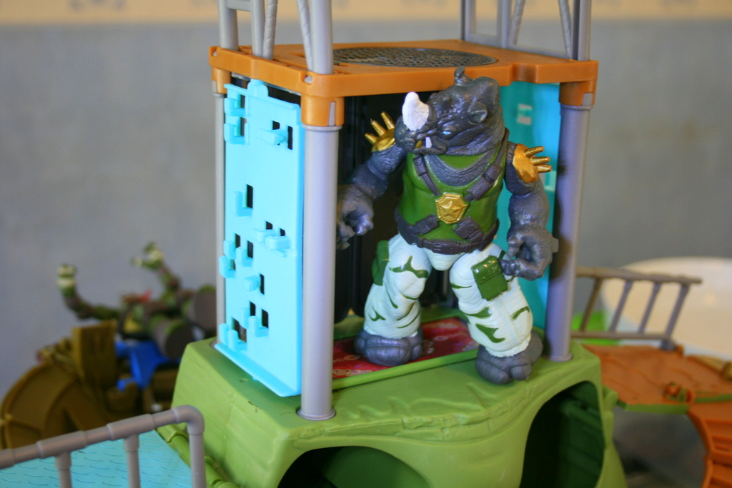 [TMNT 2012] Leonardo Playset 908437IMG7340