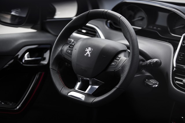 Nouvelle PEUGEOT 2008, le SUV compact de la marque 908449peugeot20081802pc308jpg