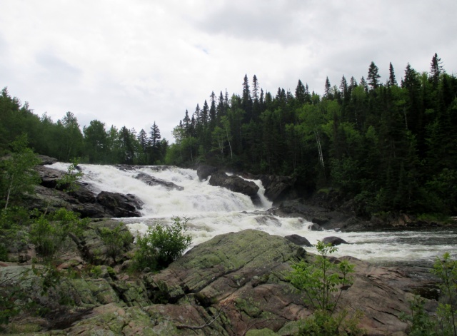 Charlevoix, sur la rive nord du Saint-Laurent 9110637chutesagard2