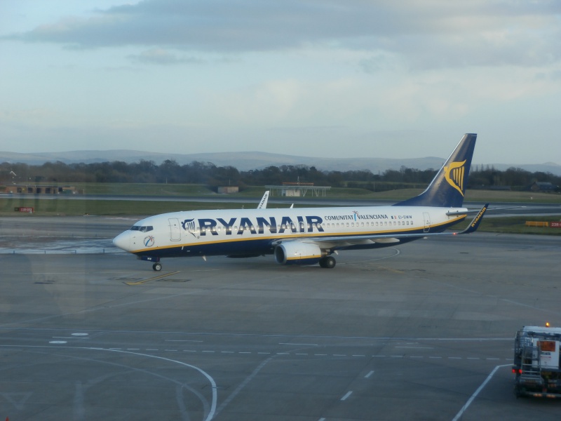 Ryanair Pictures! - Page 9 911903P2270019