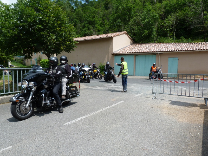 CR & Photos : TSO 23-24/05/2015 : Durfort (81) , Expo. Autos / Motos Harley US + Concerts  912677P1170790