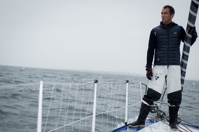 Land Rover France Encourage Armel Le Cleac'h Avant Le Départ Du Vendée Globe Et Devient « Voiture Officielle » De Cette 8ème édition  915517armellecleach6886