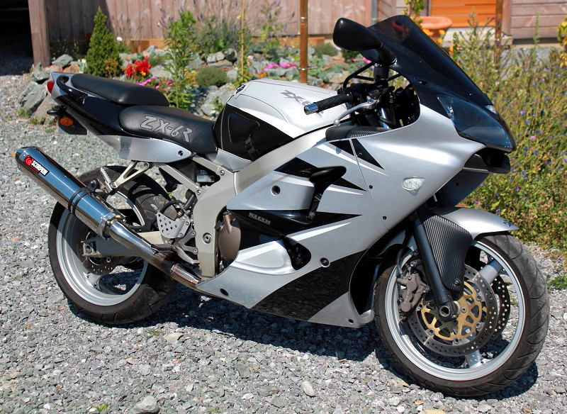 ZX6R 600 modèle 2000 924856IMG4535