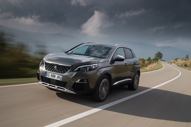 La nouvelle PEUGEOT 3008 récompensée aux Grands Prix « Voiture du Mondial 2016 » 928381PEUGEOT3008TestDrives20161024