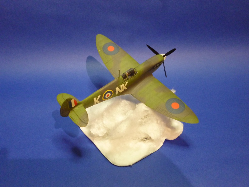 Spitfire mkII - revell - 1/72 932354P1040526